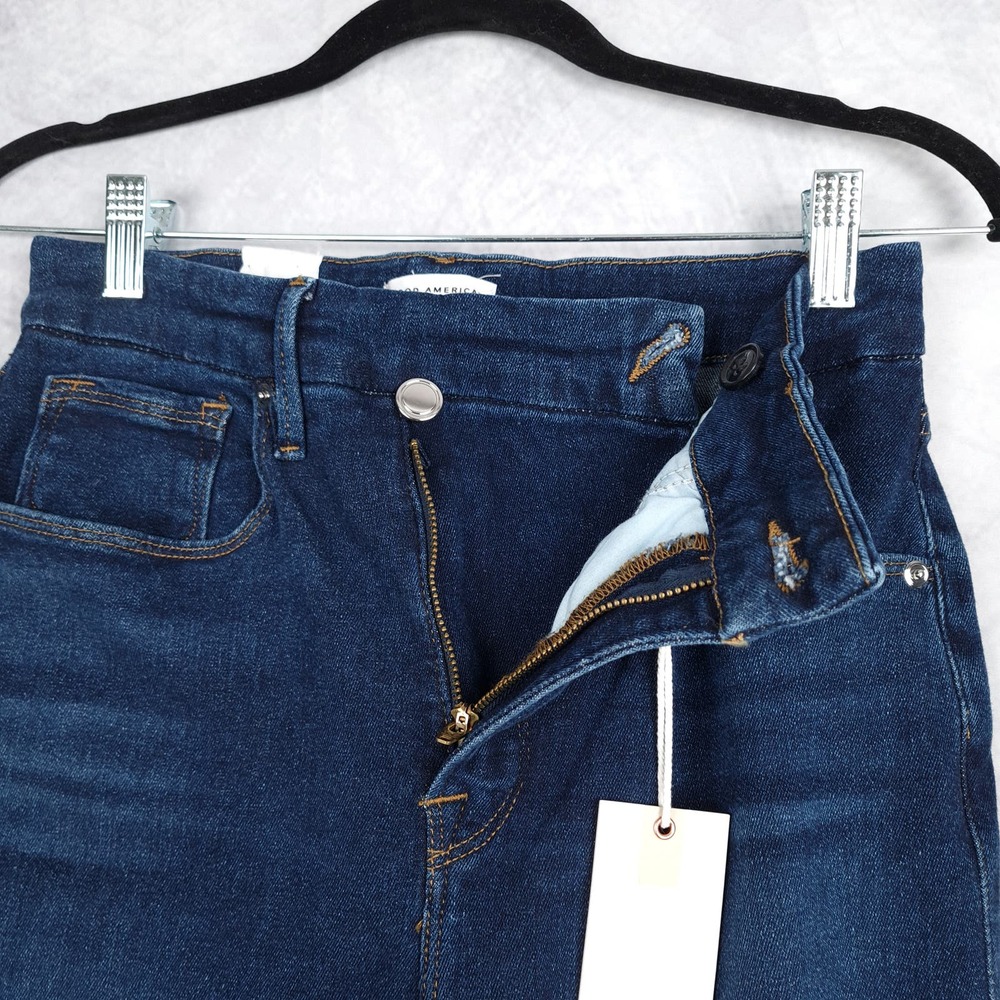 Good American Skinny Jeans in Dark Blue Wash - Picture 7 of 16